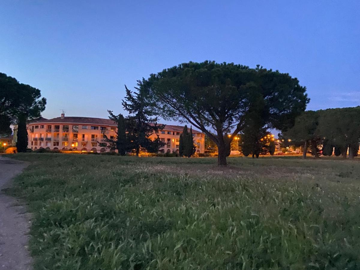 Residence Ste Croix Fréjus Εξωτερικό φωτογραφία